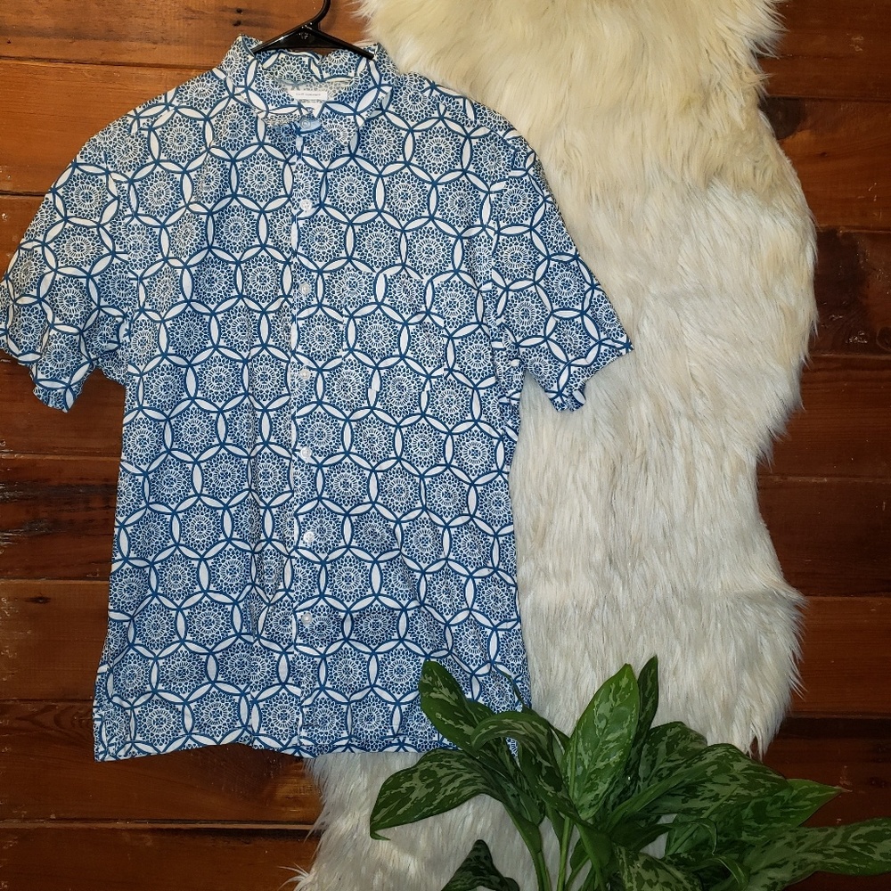 Old Navy Slim Fit Button Down